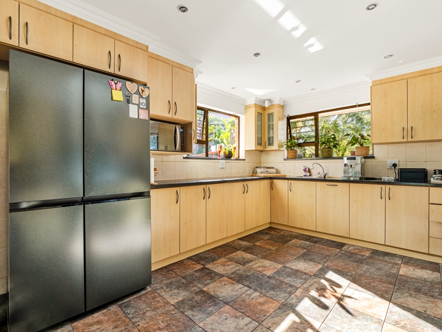 6 Bedroom Property for Sale in The Village Western Cape